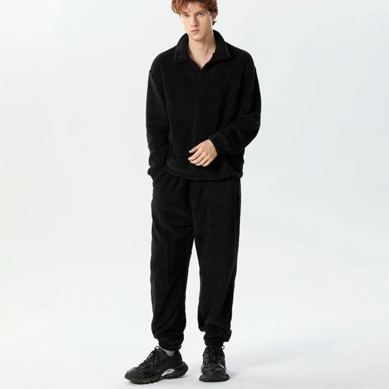 Fuzzy Fleece sweatshirt med lå nga ärmar och lå nga byxor