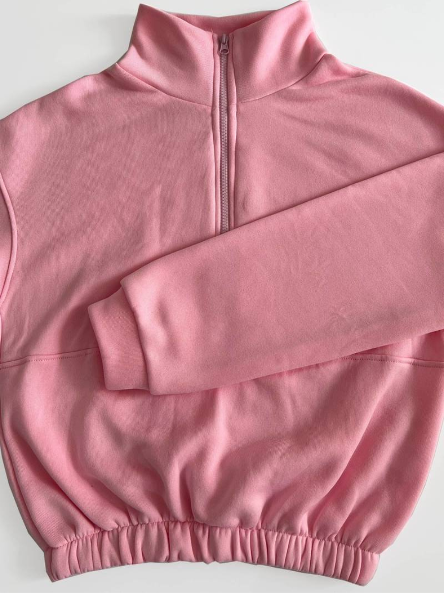 sweatshirt och träningsbyxor