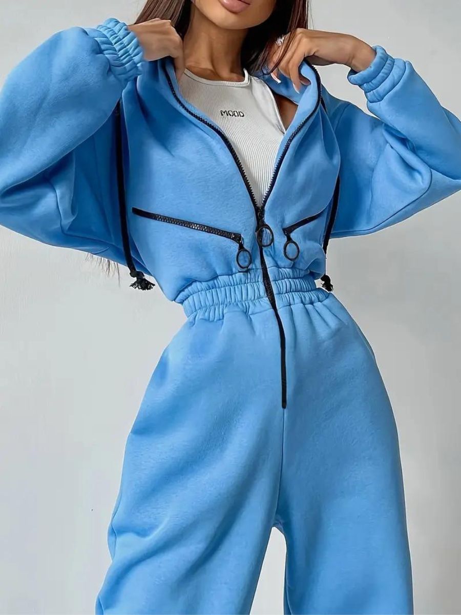 jumpsuit med huva och dragsko