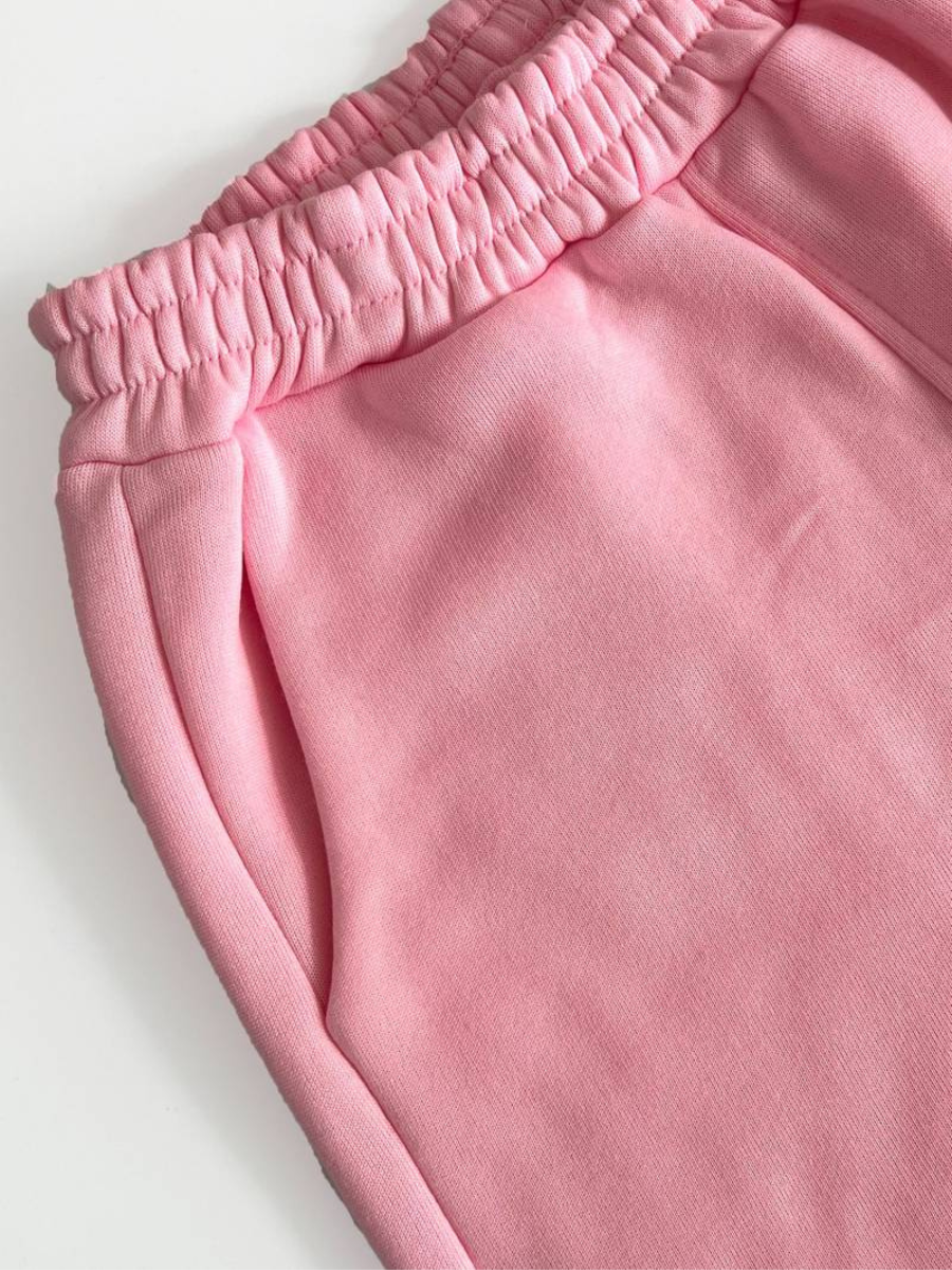 sweatshirt och träningsbyxor