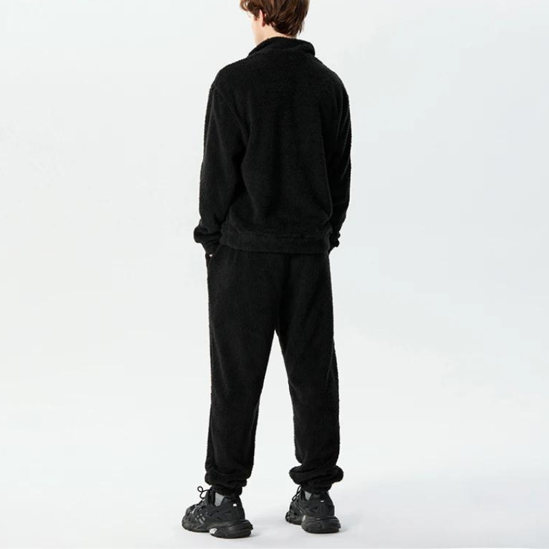 Fuzzy Fleece sweatshirt med lå nga ärmar och lå nga byxor