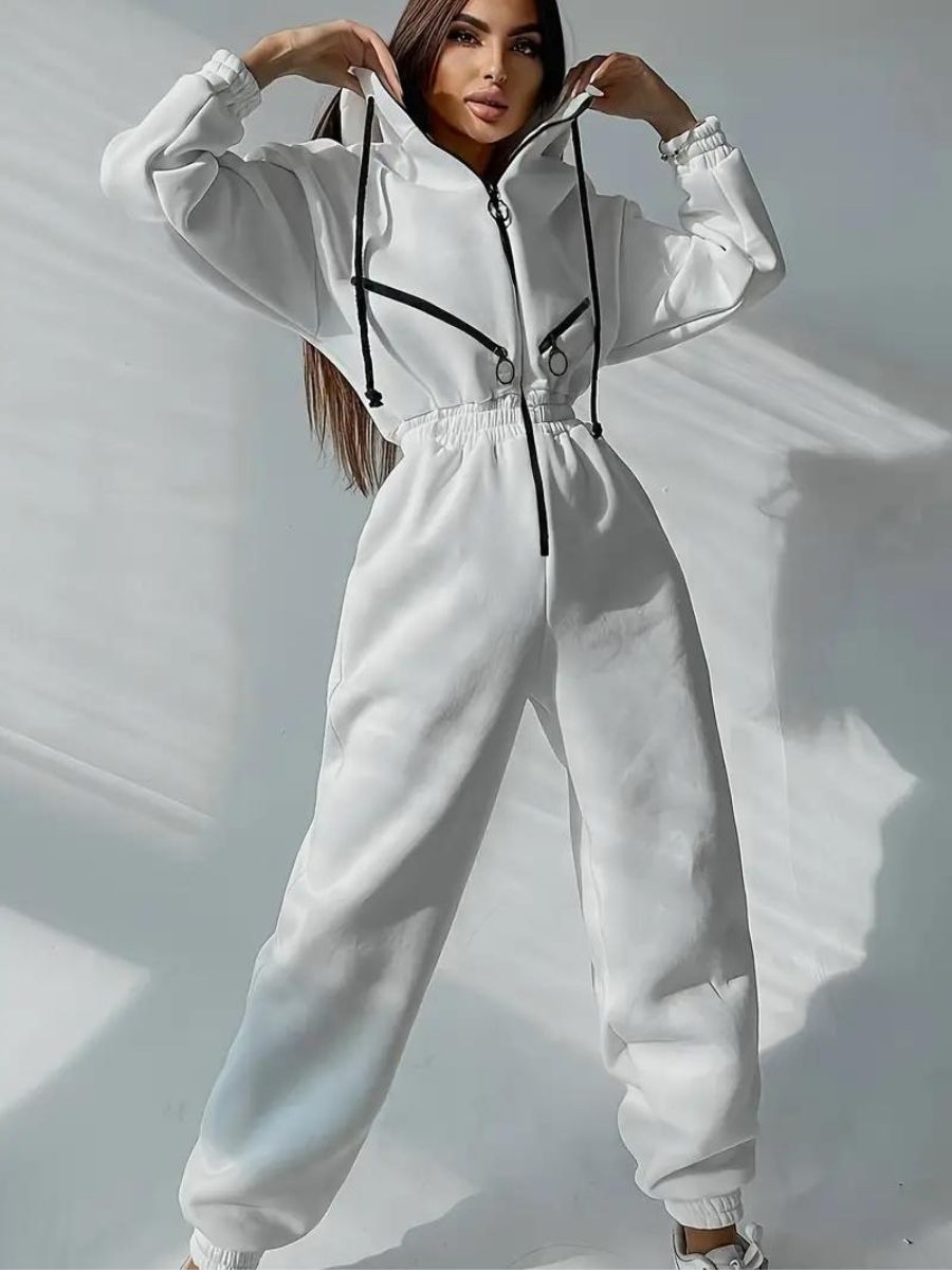 jumpsuit med huva och dragsko