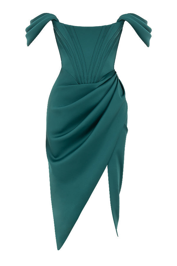 Off shoulder klänning i satin