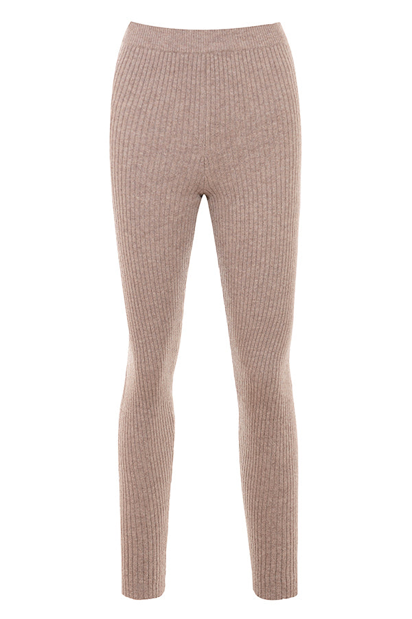 Korn grov kofta av naturlig ull med bralette och leggings
