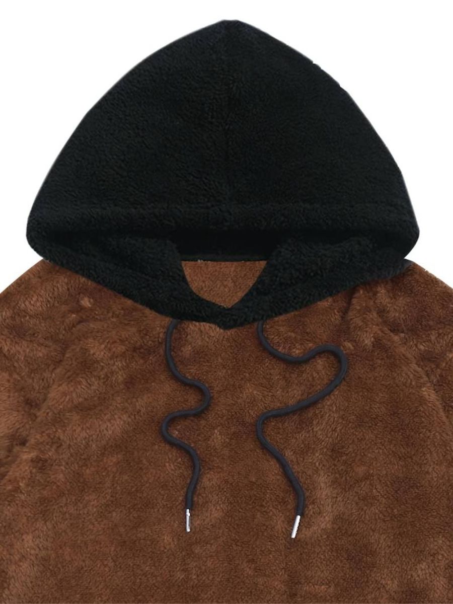 fluffig hoodie och träningsbyxor