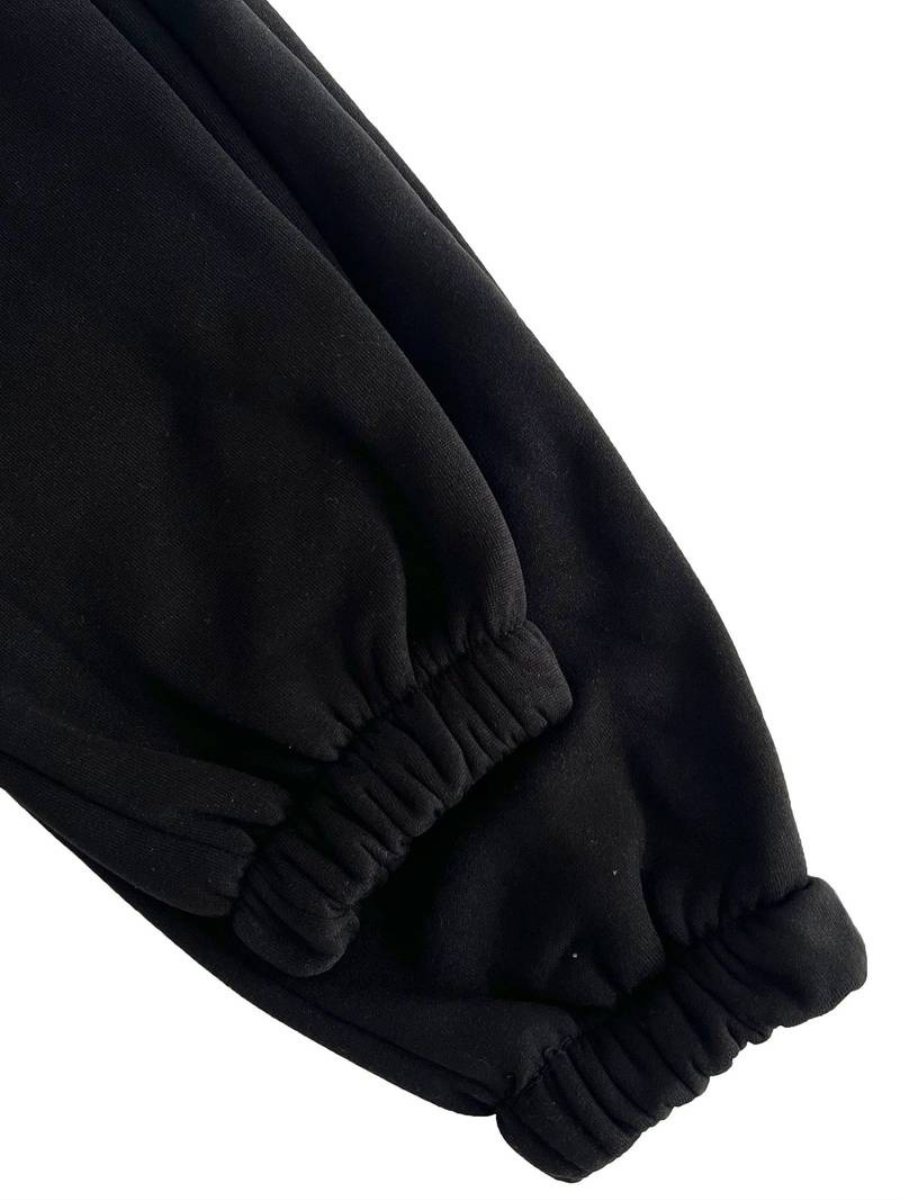 sweatshirt och träningsbyxor