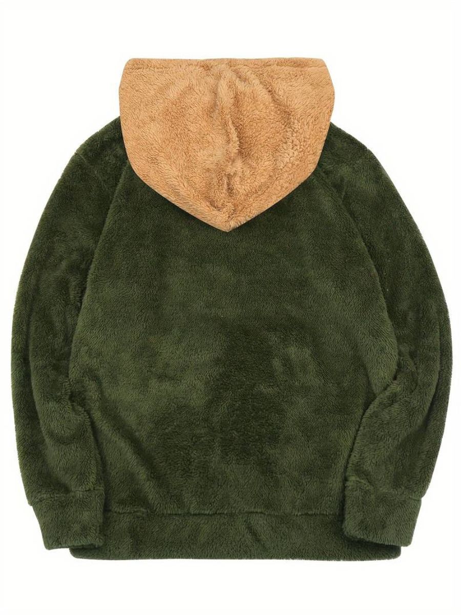 fluffig hoodie och träningsbyxor