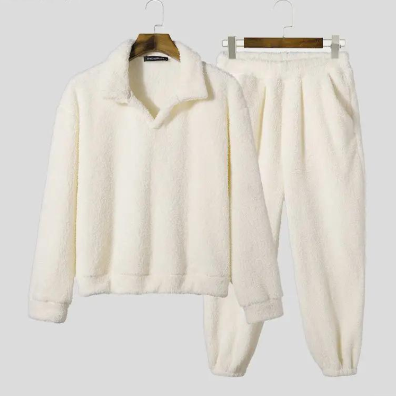 Fuzzy Fleece sweatshirt med lå nga ärmar och lå nga byxor