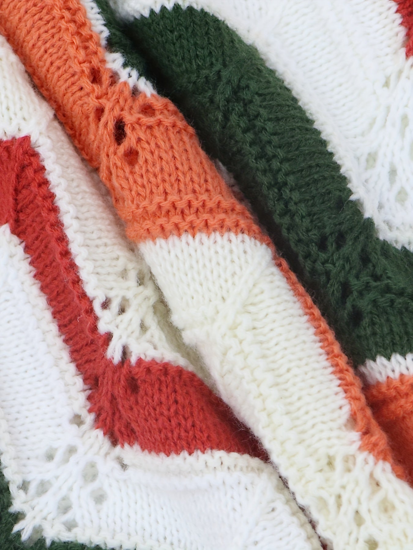 Tröja med linjär design