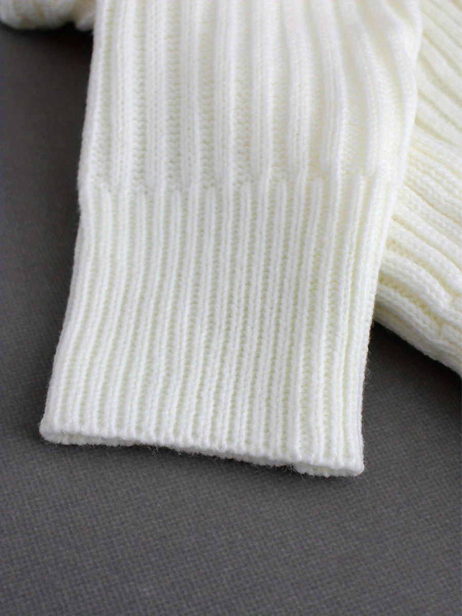 ribbstickad tröja med asymmetrisk halsringning