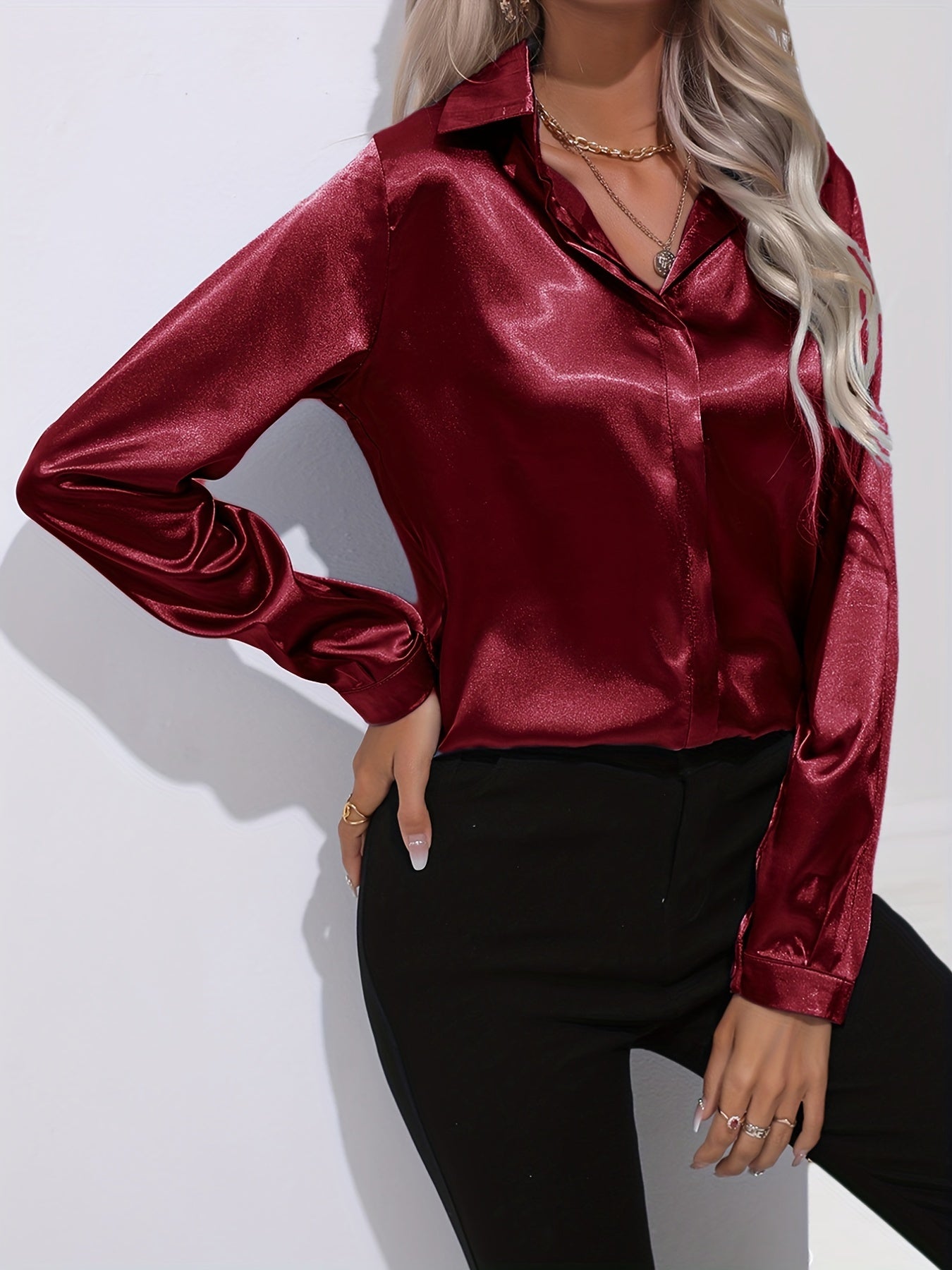Elegant blus i satin