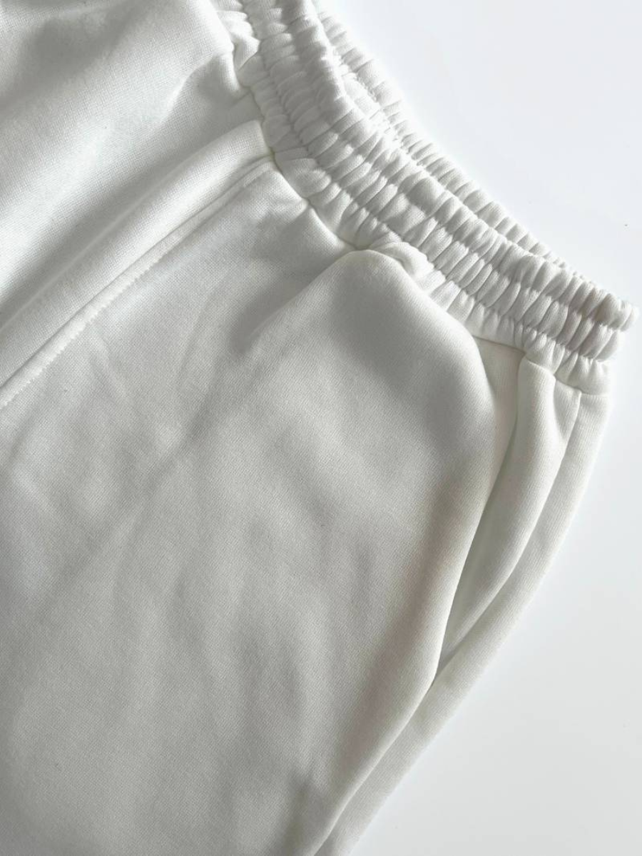 sweatshirt och träningsbyxor