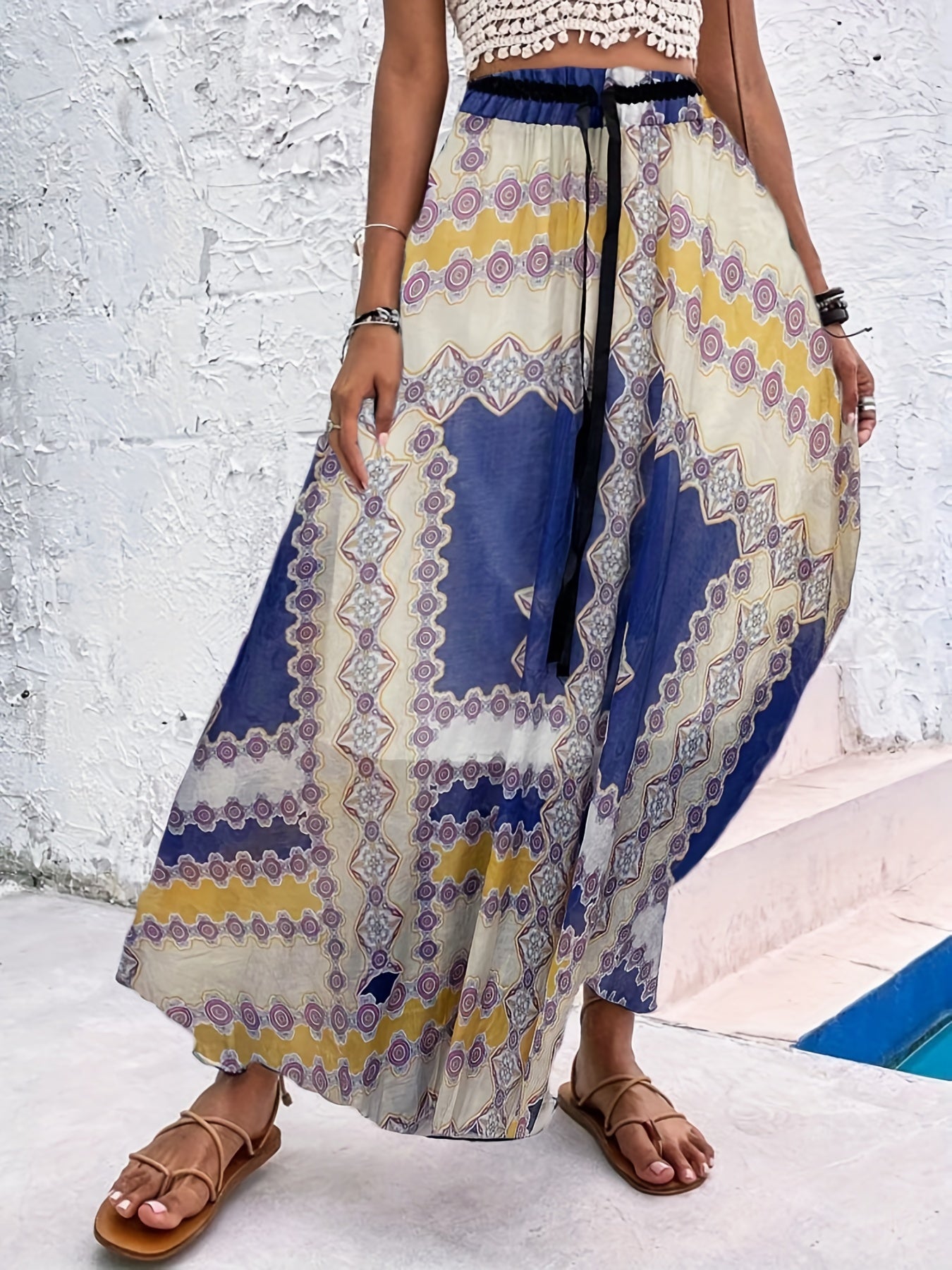 Plisserade kjolar med prickar för sommaren