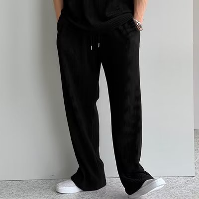 Randig ärmlös T-shirt och byxor