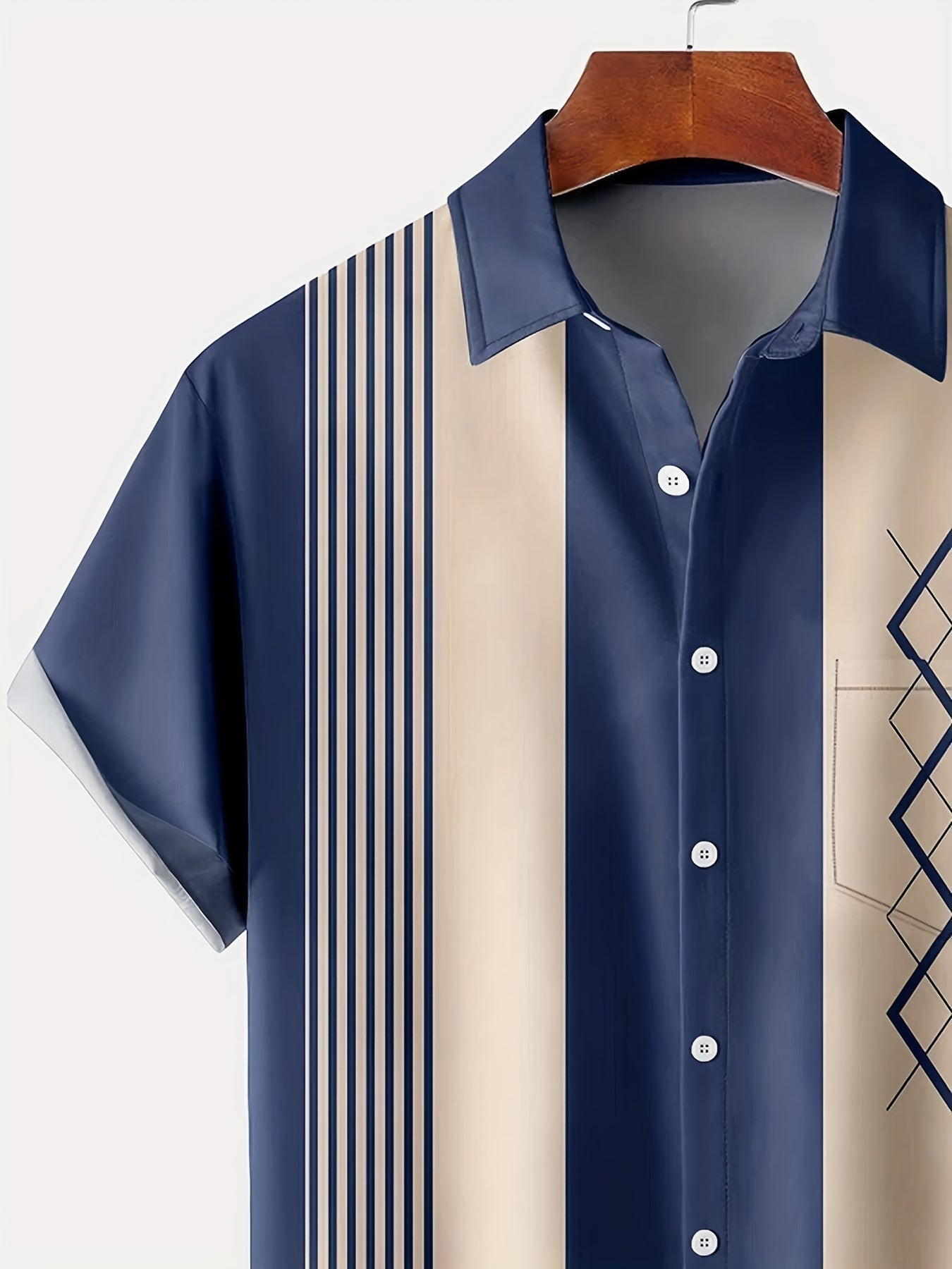 Vintage skjorta med korta ärmar och geometriskt tryck