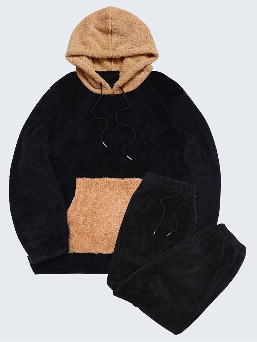 fluffig hoodie och träningsbyxor