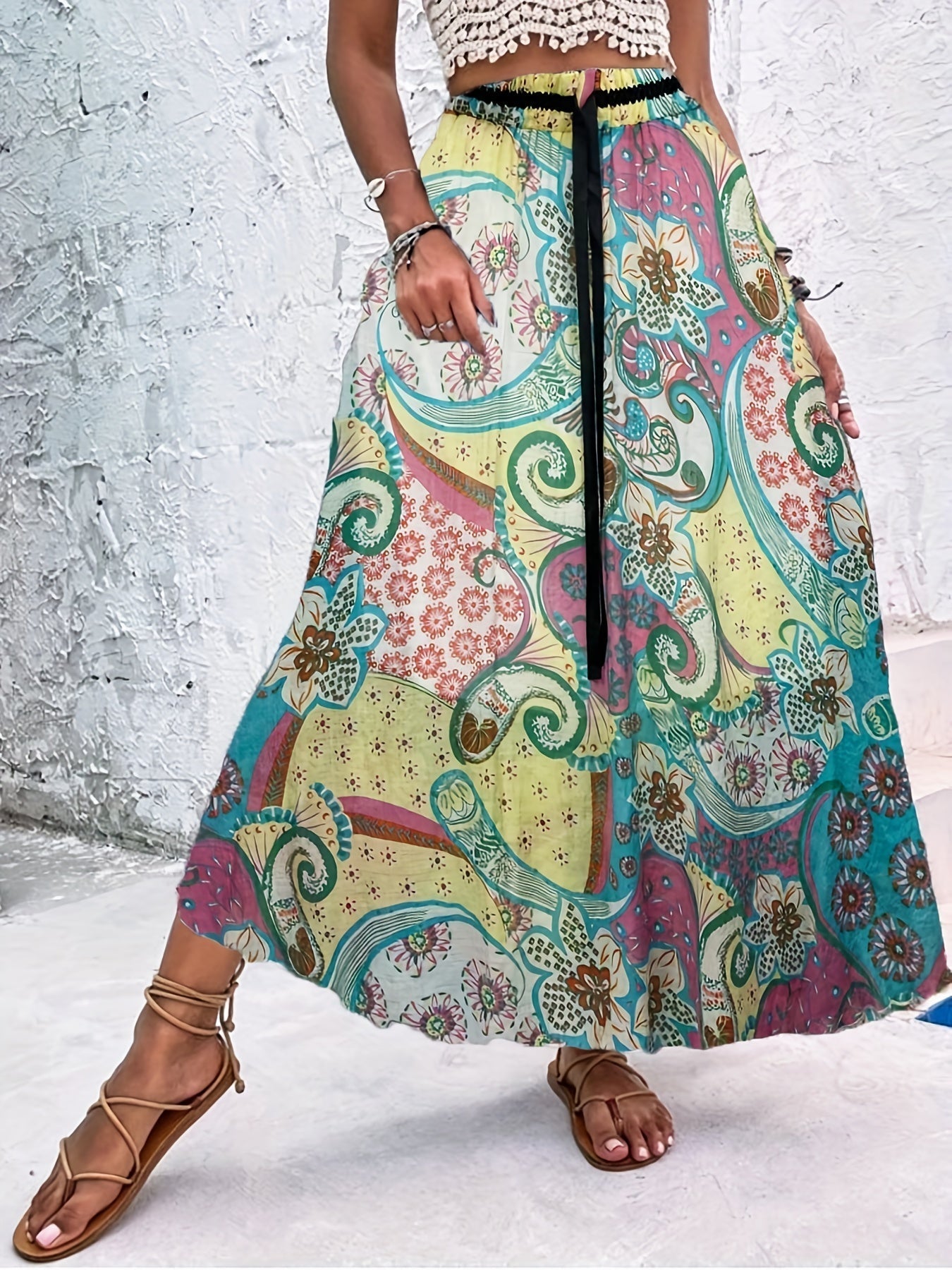 Plisserade kjolar med prickar för sommaren