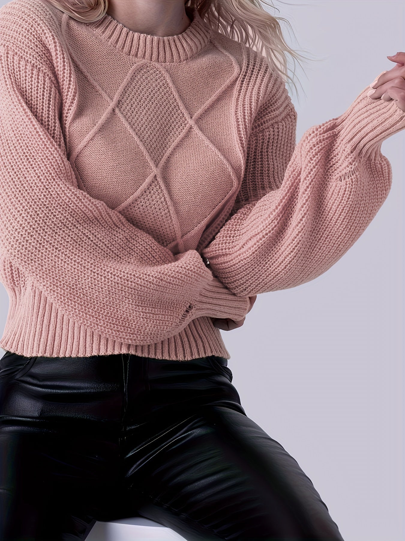 Stickad tröja för kvinnor