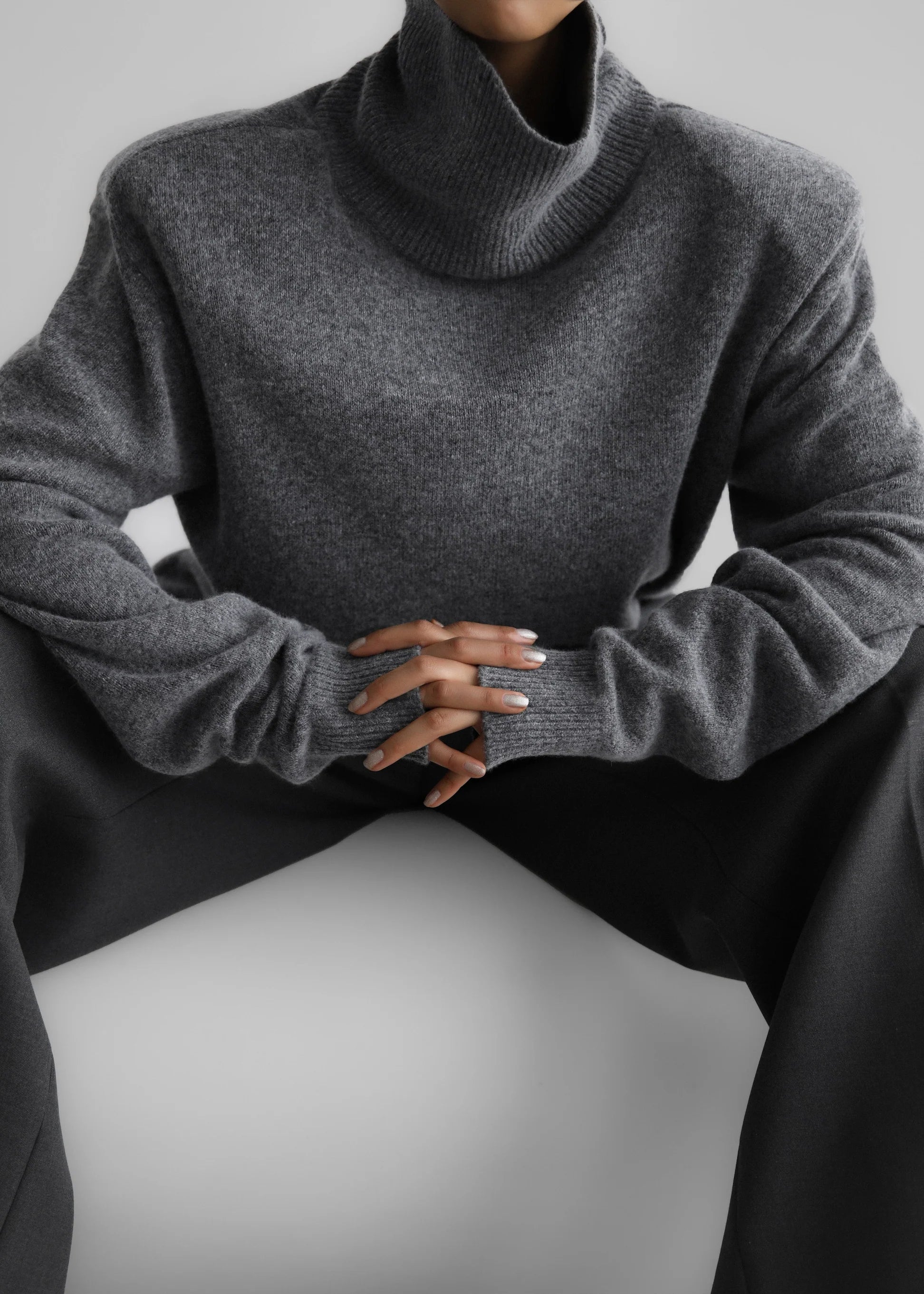 Klassiska byxor med vida ben