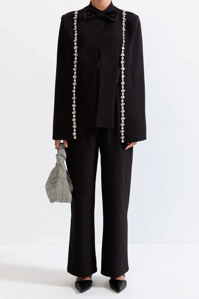 Svart juvel smoking cape