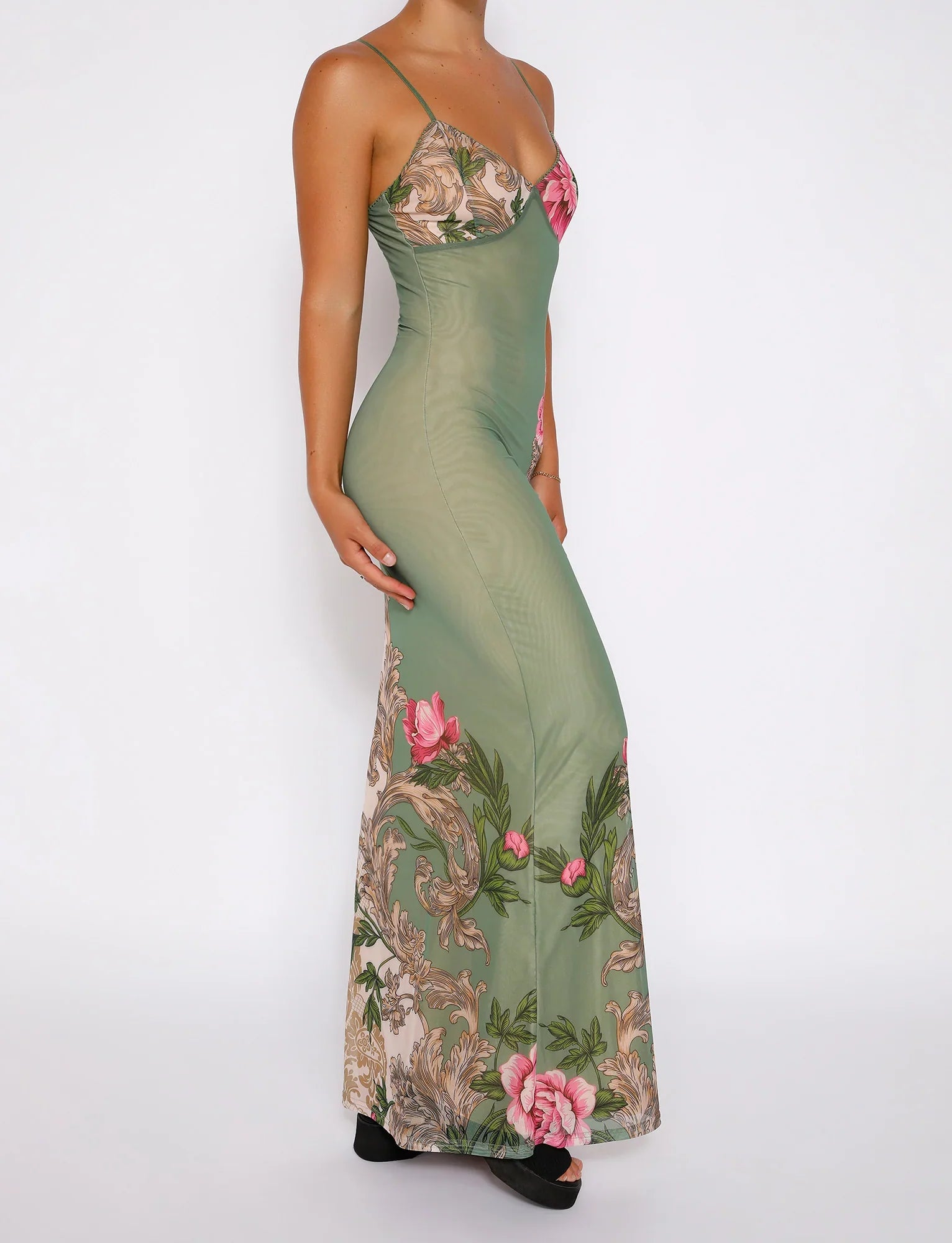 Blommig grön spetsklänning