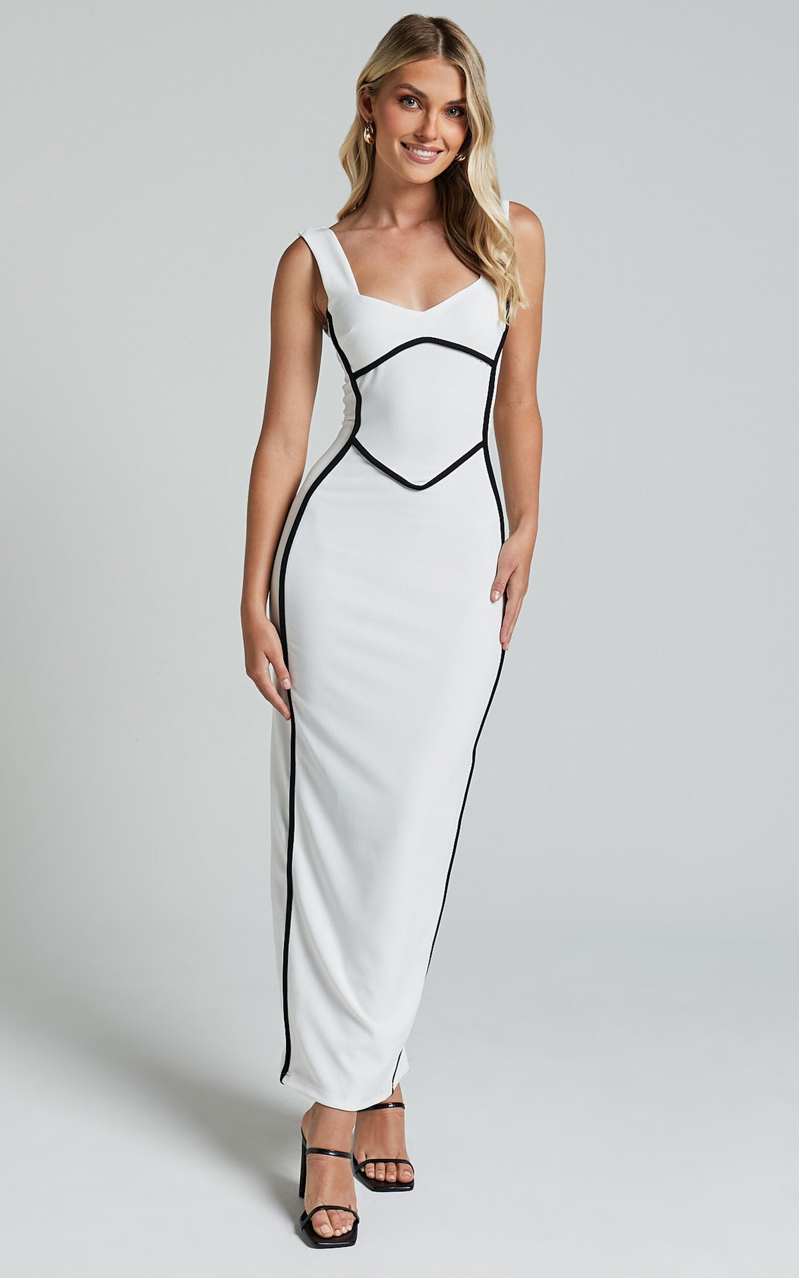 Bodycon maxiklänning med rund hals