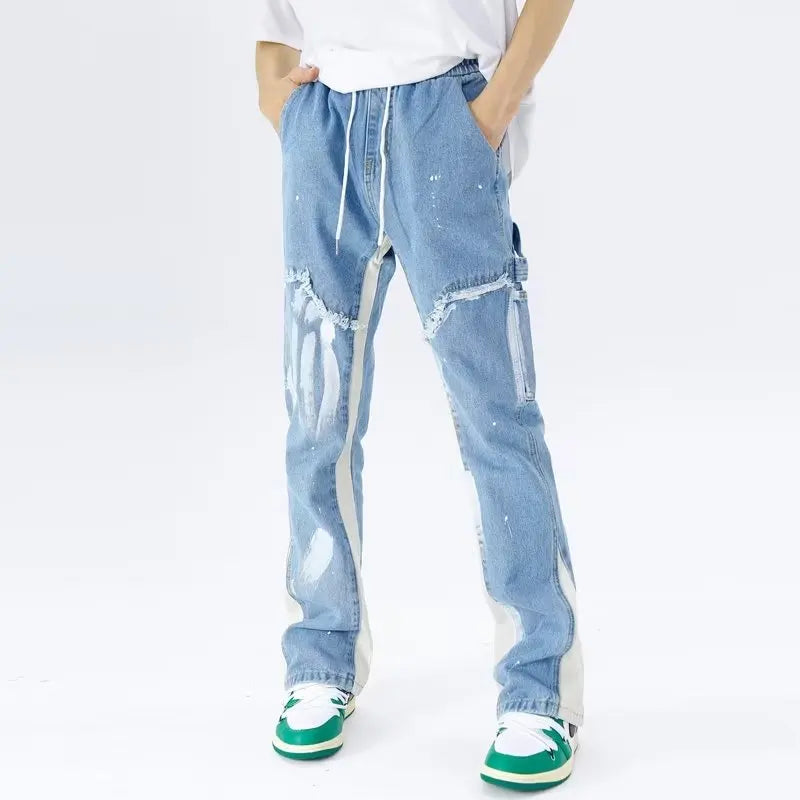 Baggy flare jeans i streetwear-stil