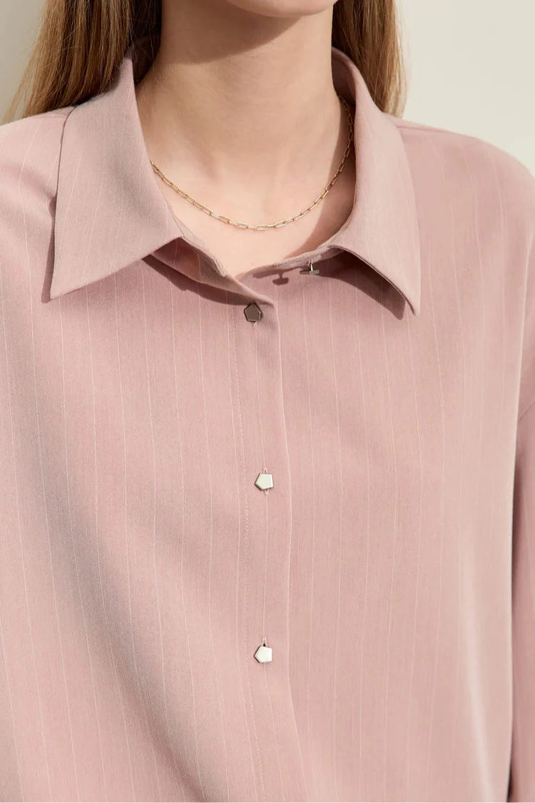 Randig skjorta med lång ärm och lös passform