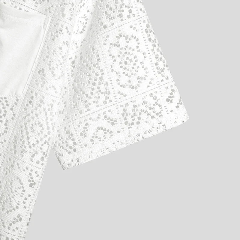 Transparent skjorta med korta ärmar och slag