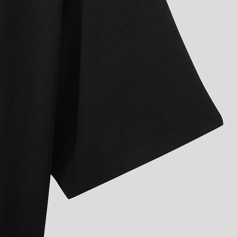 T-shirt med turtleneck och korta ärmar