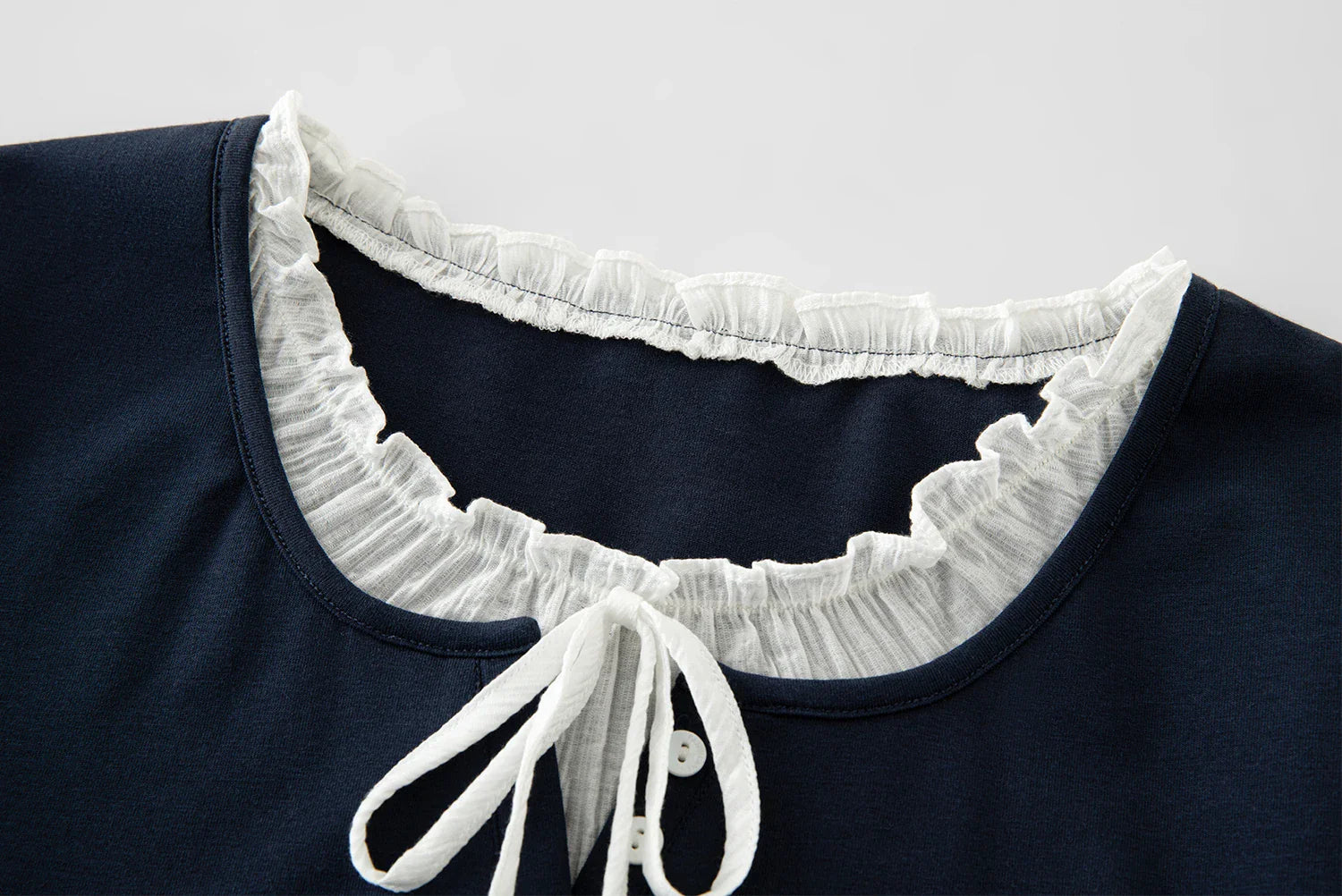 Elegant marinblå topp