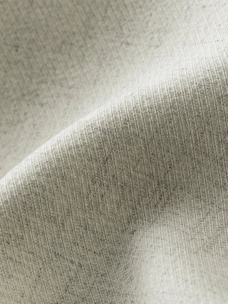 Beige kavaj och kjol med polokrage