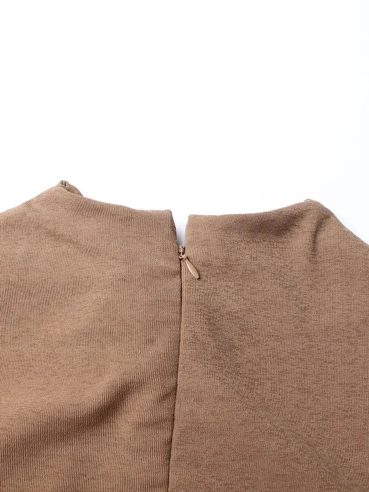 Kryssstickade klänningar med delad paljett