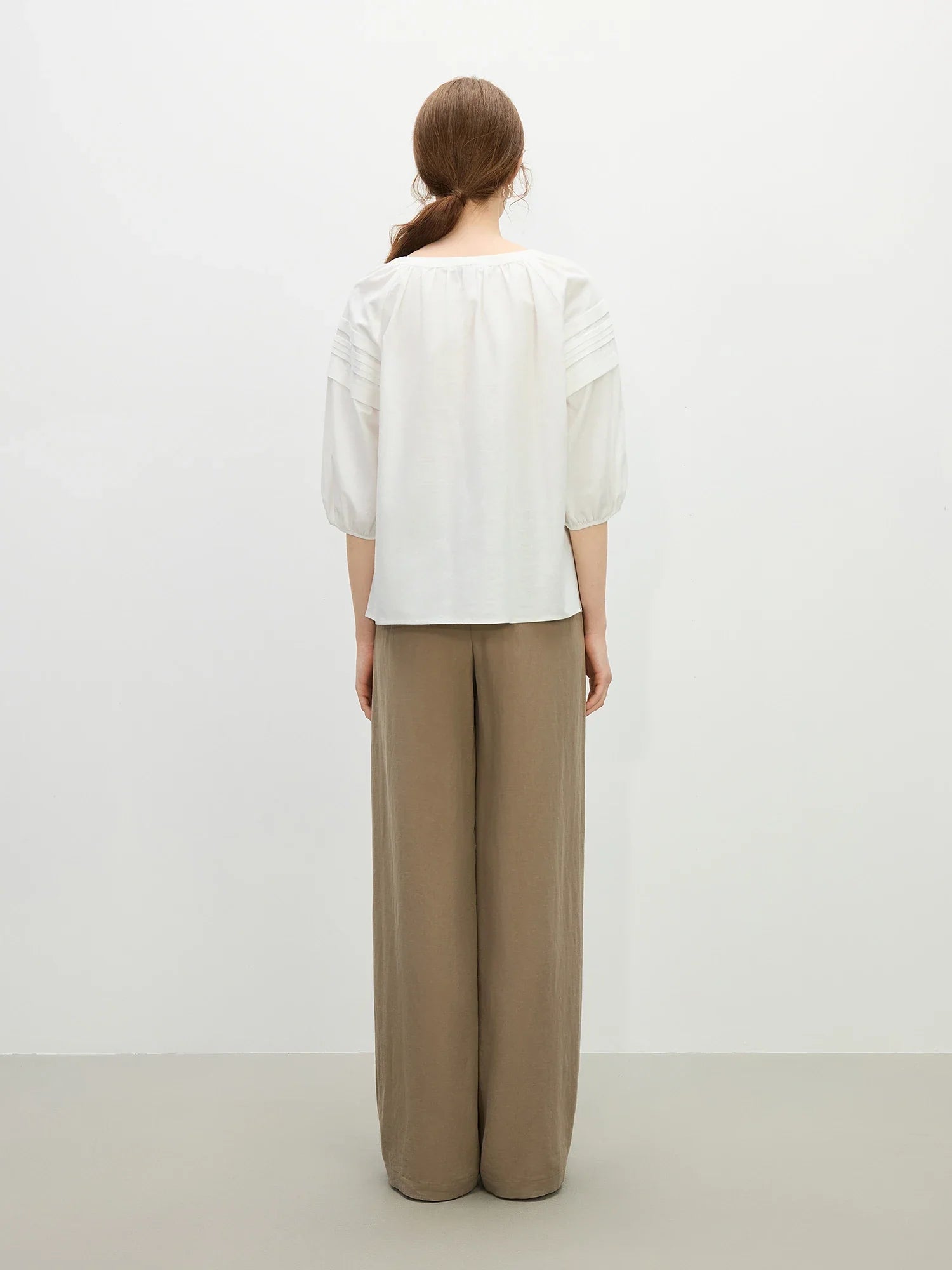 Kortärmad blus i linneblandning