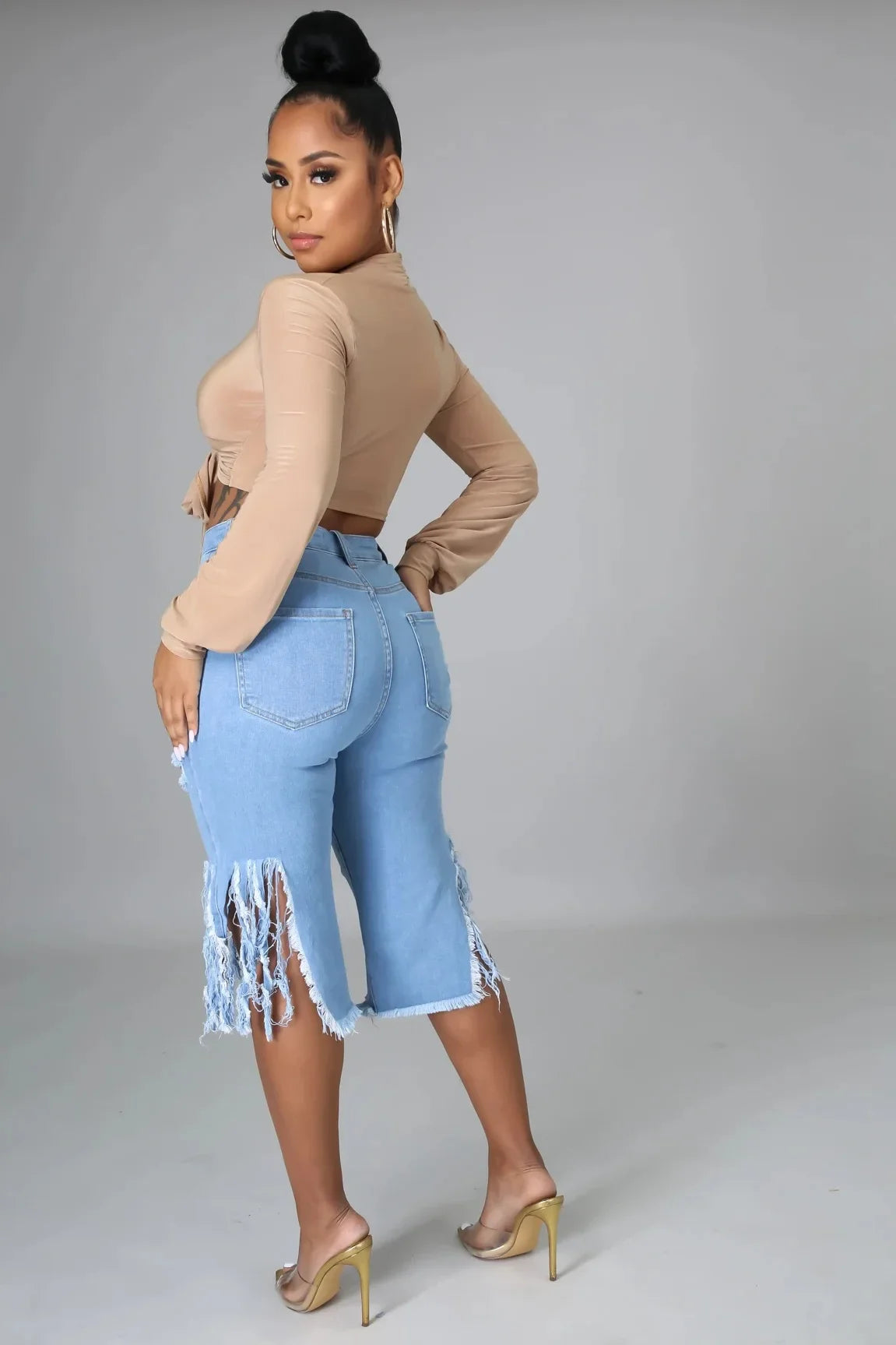 Rippade jeansshorts