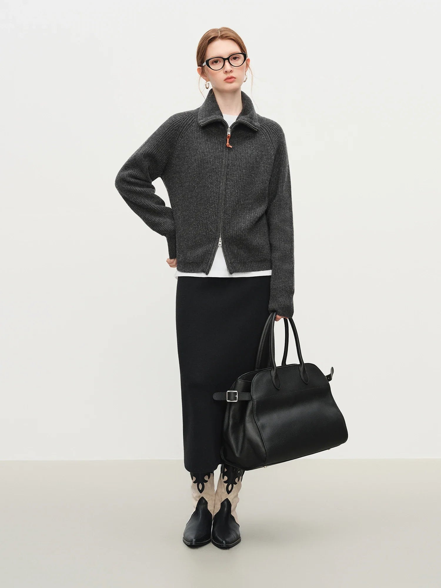 Stickad kofta i ullblandning med dubbel dragkedja