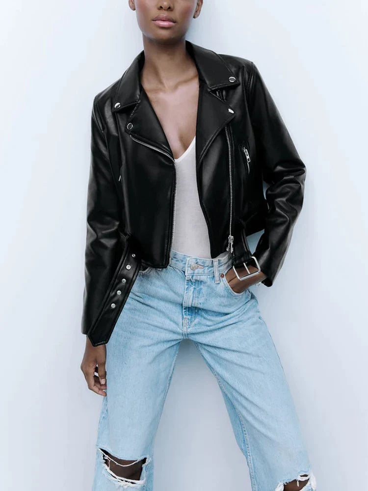 Lätt kort svart skinnjacka för kvinnor