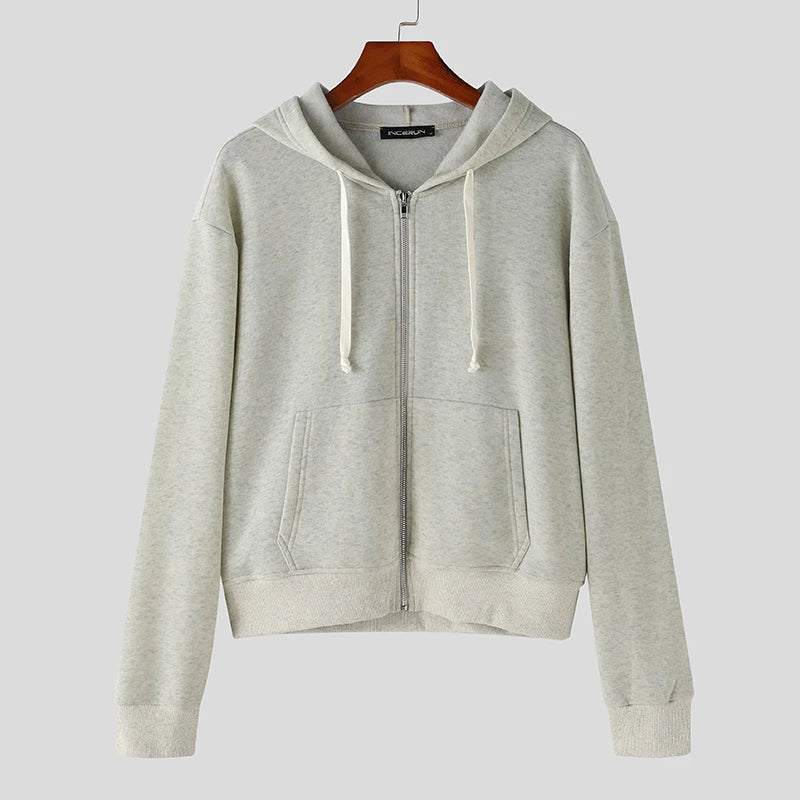 Lå ngärmad sweatshirt och huvshorts