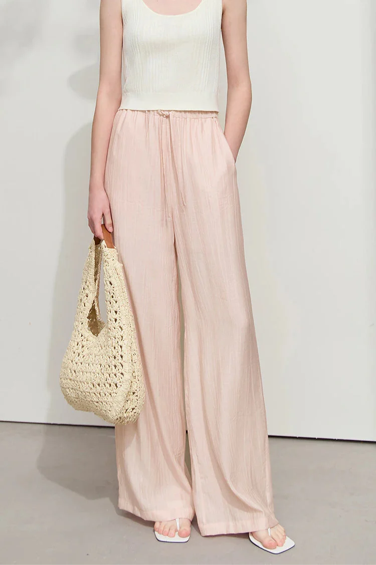 Minimalistisk löst sittande skjorta och byxor