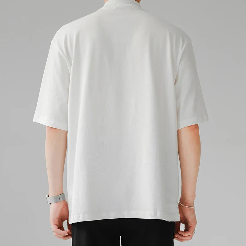 T-shirt med turtleneck och korta ärmar