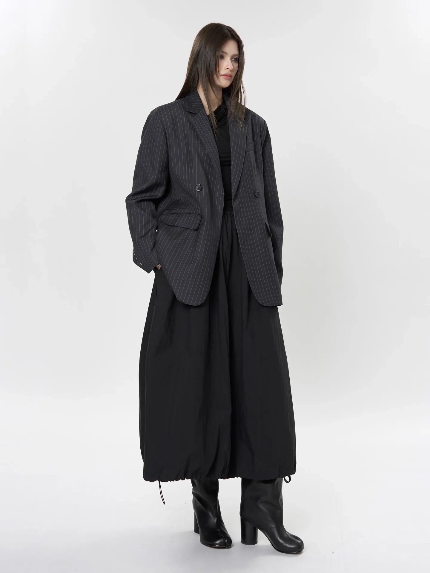 Lös randig svart kavaj