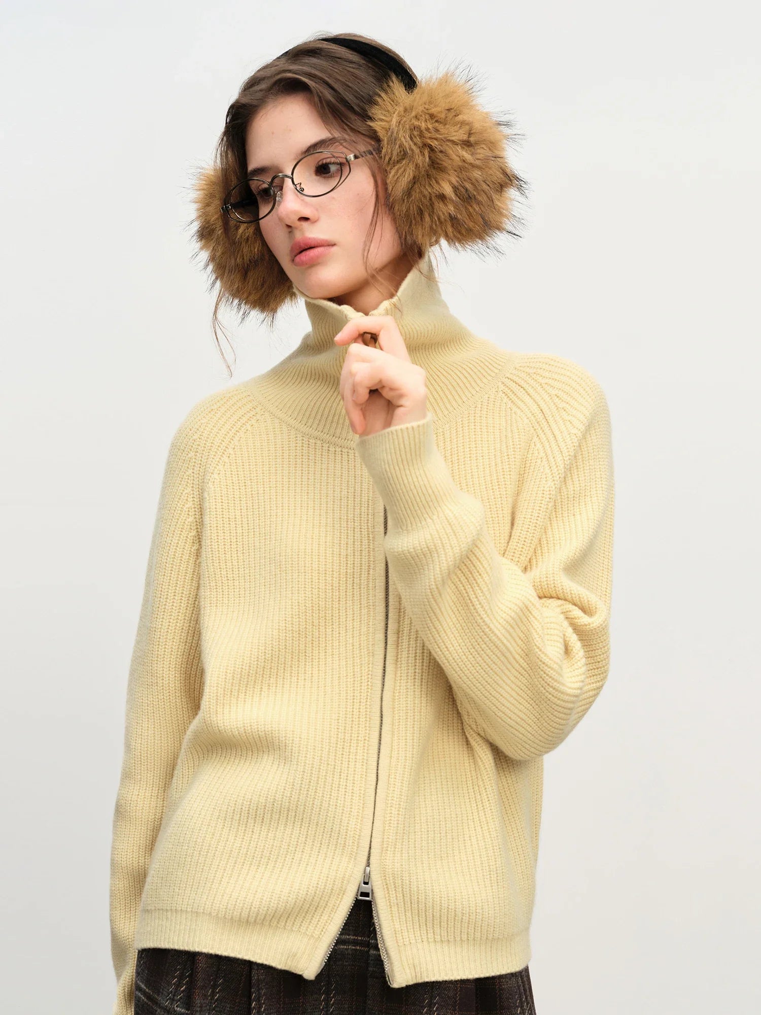 Loose fit stickad tröja i ullblandning med dragkedja