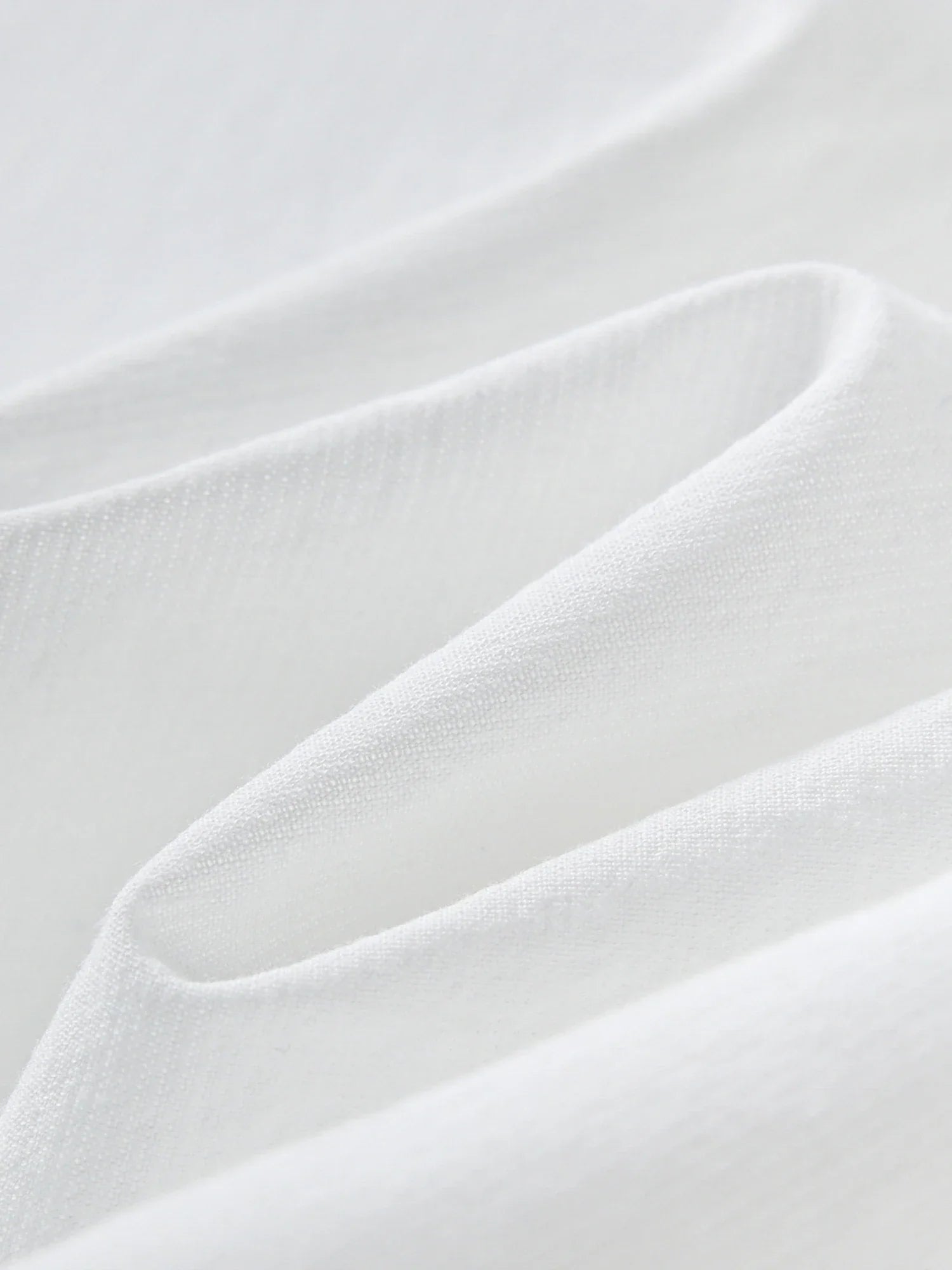 Kortärmad maxiklänning med spetsmönster