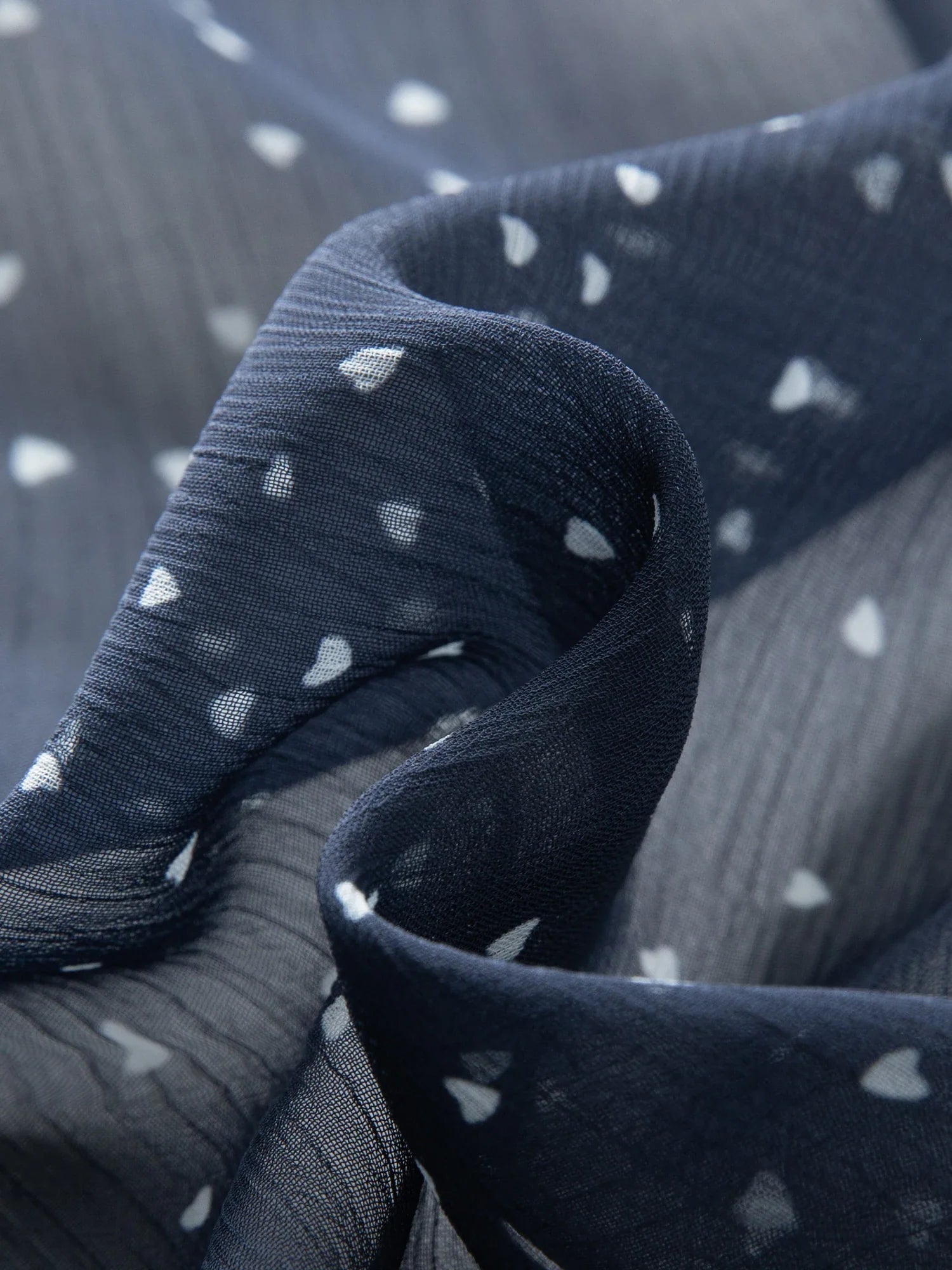 Marinblå Chiffongklänning med Volang och Axelbandslös Midiklänning