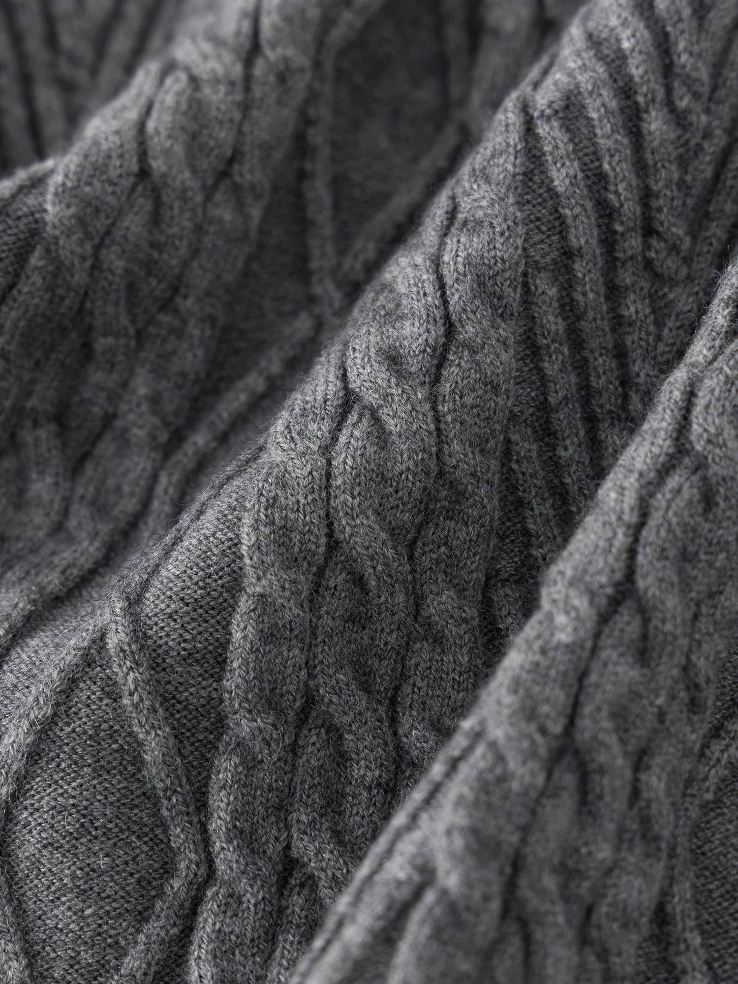 Stickad kofta i två delar