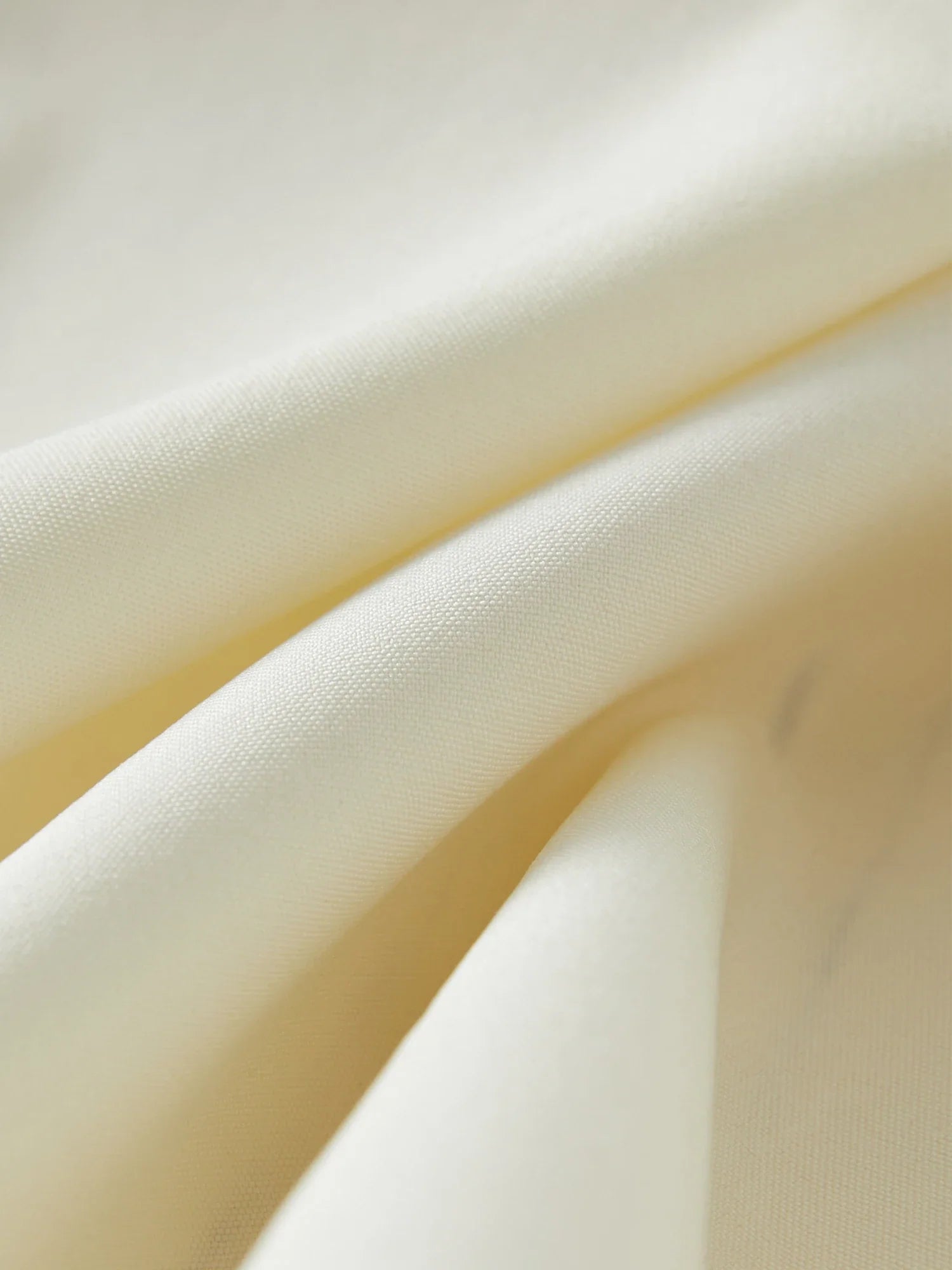 Texturerad fransk mode beige topp och kjol