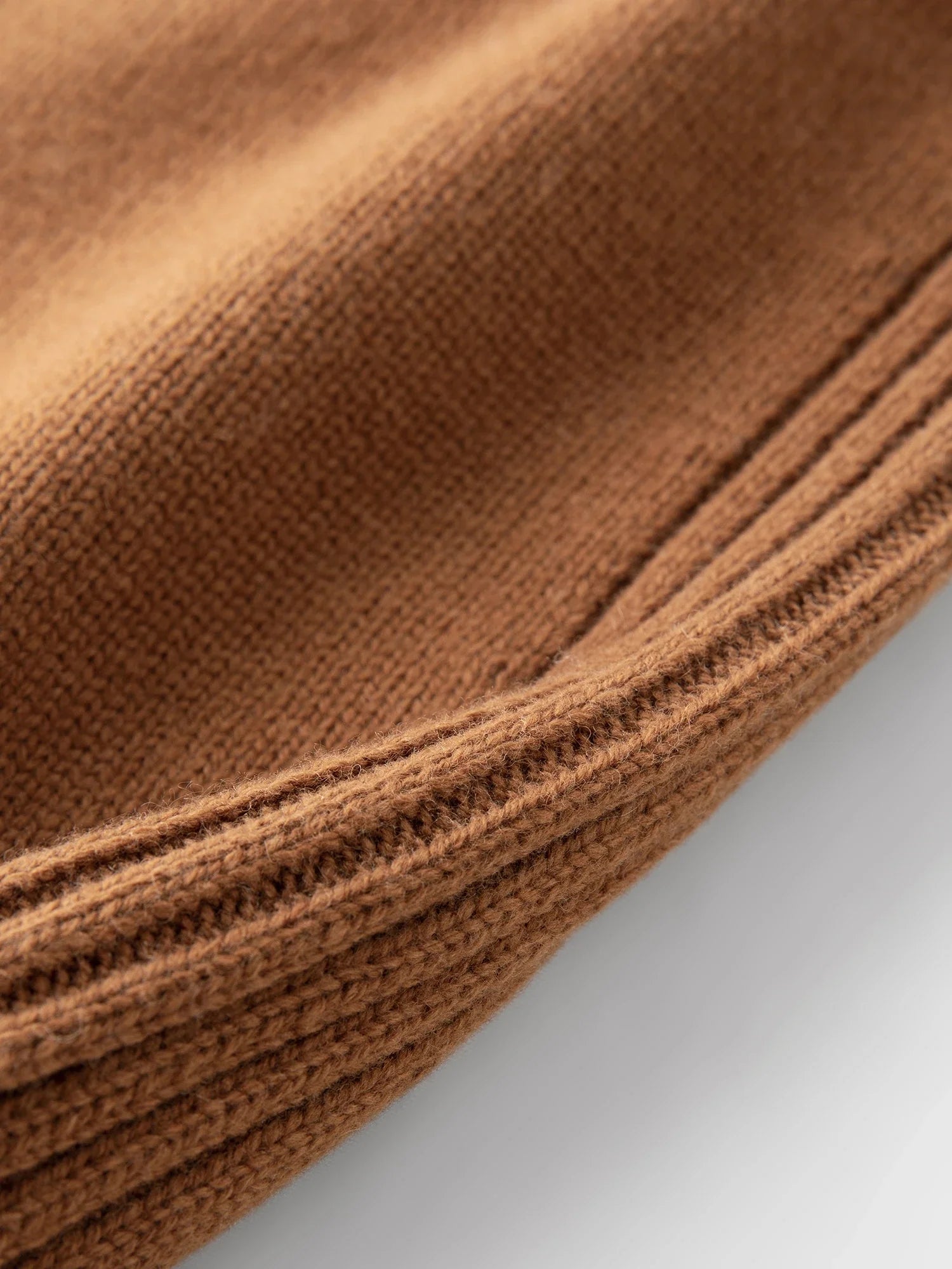 Ärmlös V-ringad ullväst