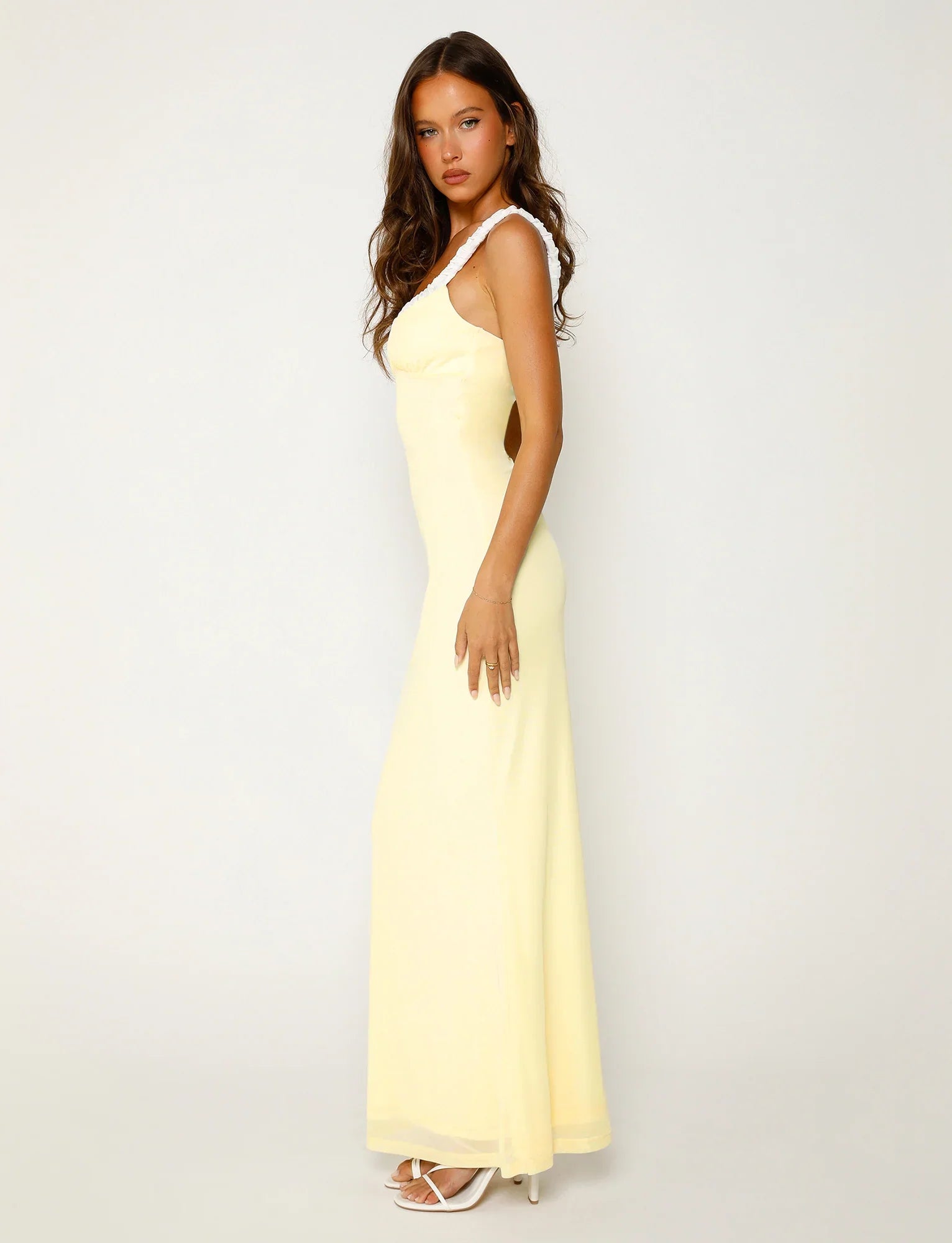 Citrongul elegant klänning