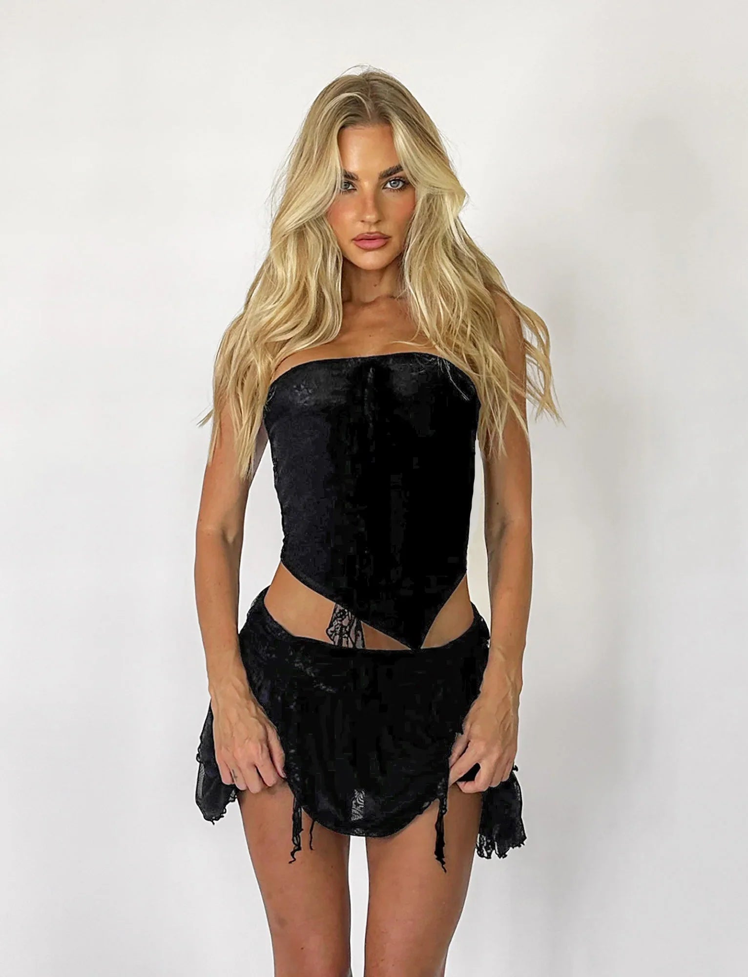 Snygg crop top med kjol