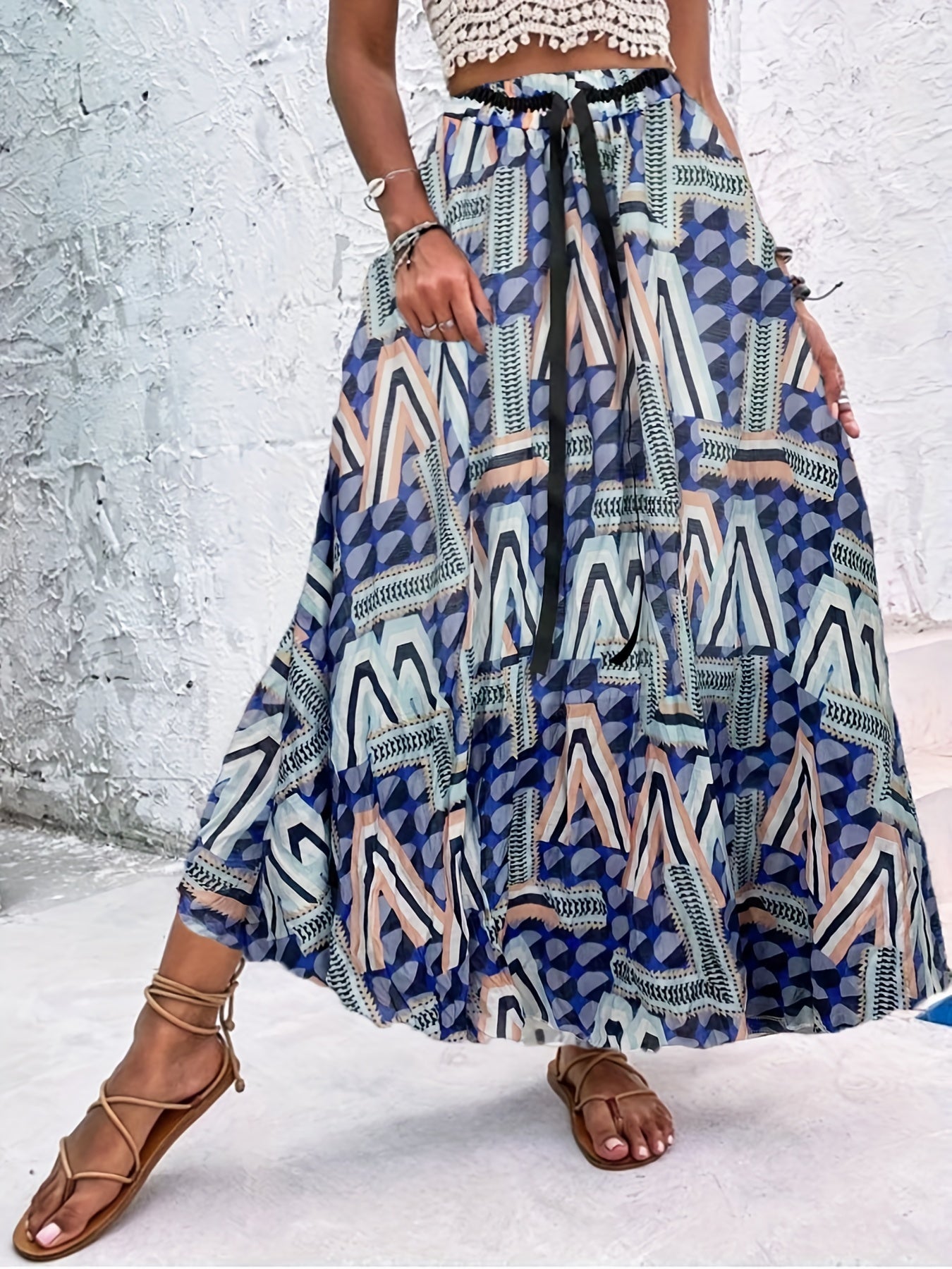 Plisserade kjolar med prickar för sommaren